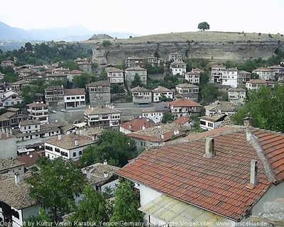 Tam boy resmi görebilmek için tıklayın