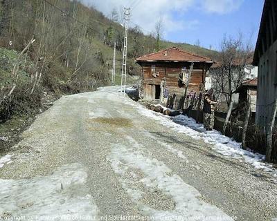 Tam boy resmi görebilmek için tıklayın