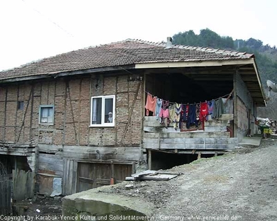 Tam boy resmi görebilmek için tıklayın