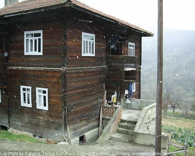 Tam boy resmi görebilmek için tıklayın