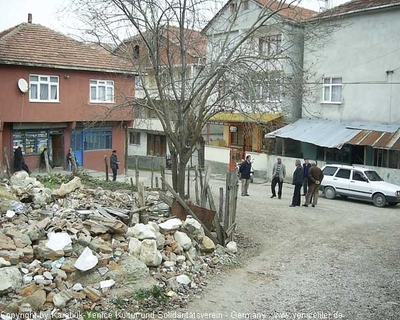 Tam boy resmi görebilmek için tıklayın