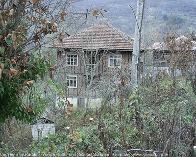 Tam boy resmi görebilmek için tıklayın