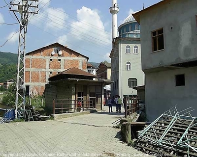 Tam boy resmi görebilmek için tıklayın