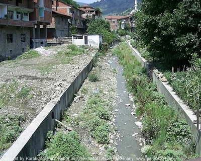 Tam boy resmi görebilmek için tıklayın