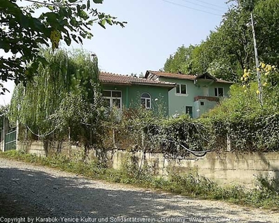 Tam boy resmi görebilmek için tıklayın